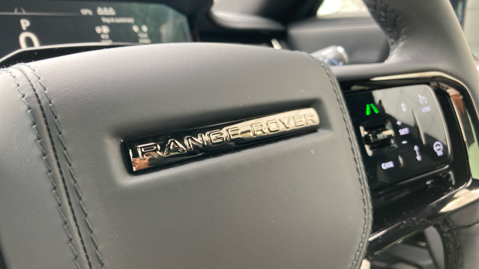 Land Rover Range Rover Sport 4.4 P635 V8 SV Ultimate Edition 5dr Auto Petrol Estate - Image 38